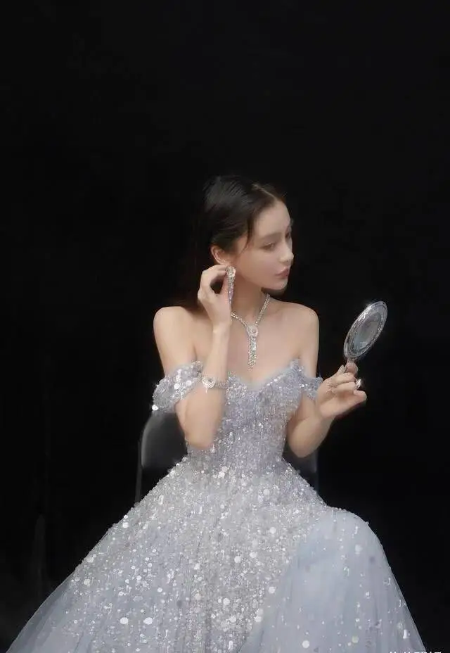 angelababy 整容_angelababy整容之前_angelababy整容前